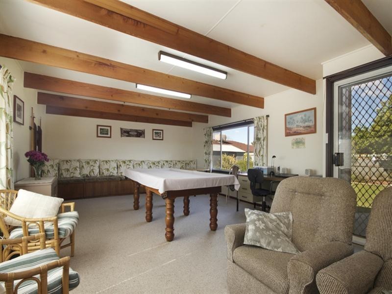 8 O’Loughlin Road, Valley View SA 5093