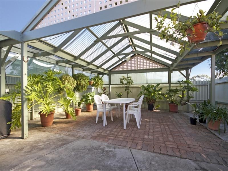 8 O’Loughlin Road, Valley View SA 5093