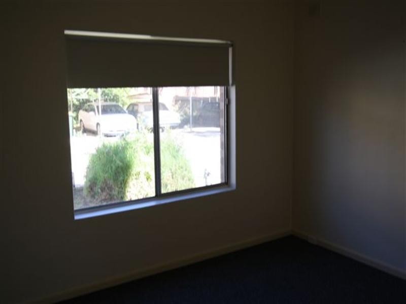 Unit 4/2 Inverarity Place, Glenelg North SA 5045