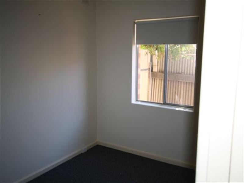 Unit 4/2 Inverarity Place, Glenelg North SA 5045