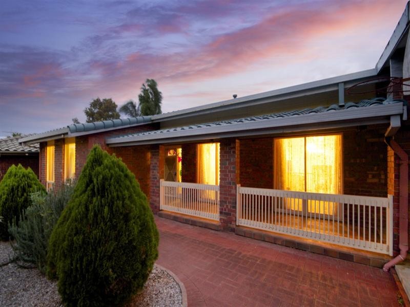 39 Landal Boulevard, Redwood Park SA 5097