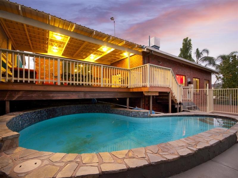 39 Landal Boulevard, Redwood Park SA 5097