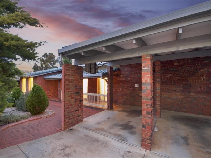 39 Landal Boulevard, Redwood Park SA 5097