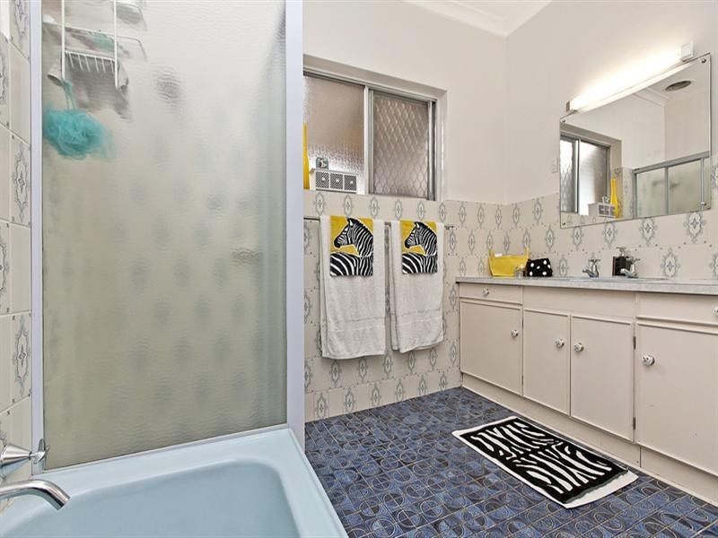 12 Faehse Street, Modbury SA 5092