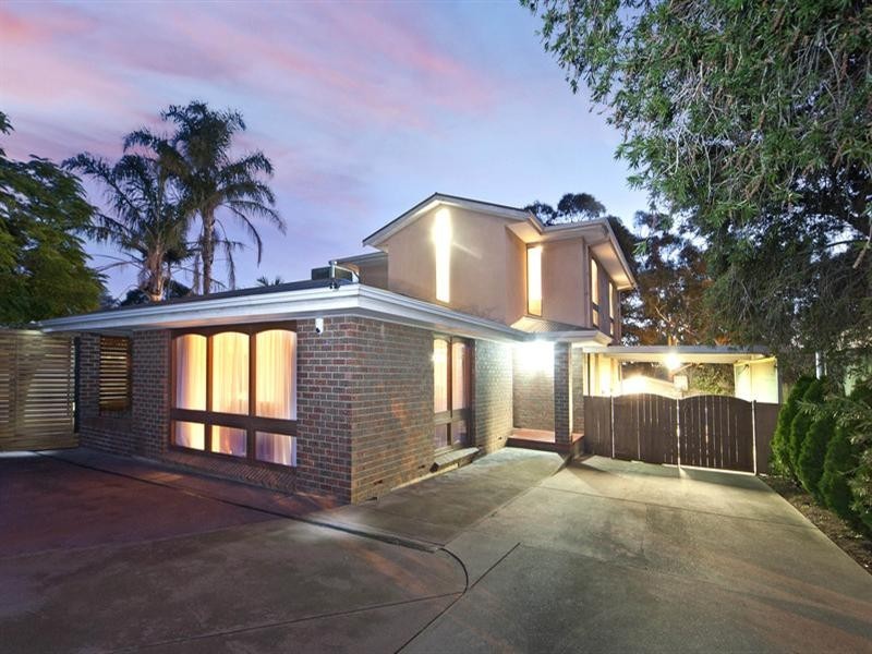 4 Pangari Drive, Fairview Park SA 5126