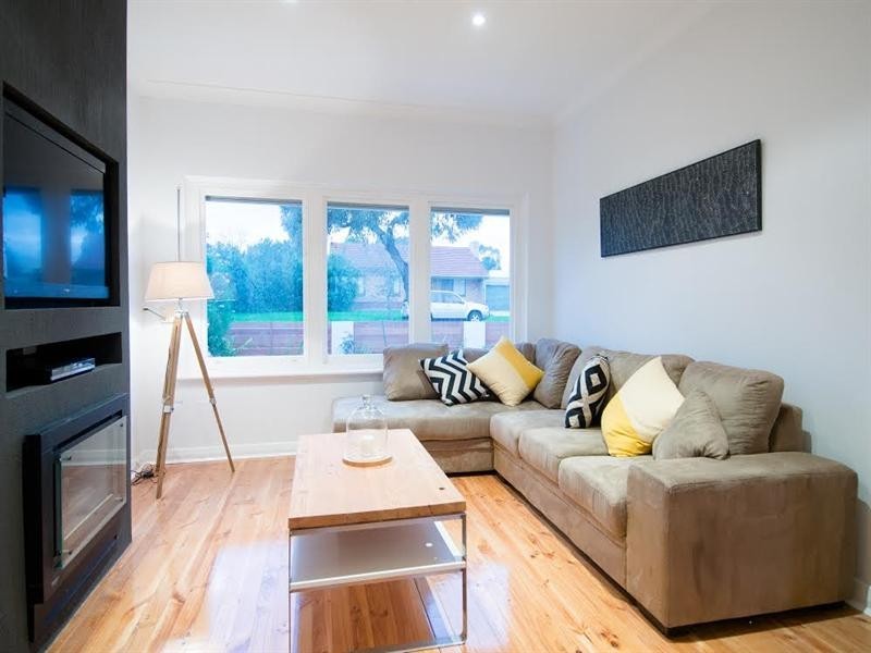 5a Radford Avenue, Clearview SA 5085