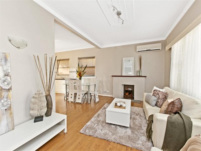 12 Walton Avenue, Clearview SA 5085