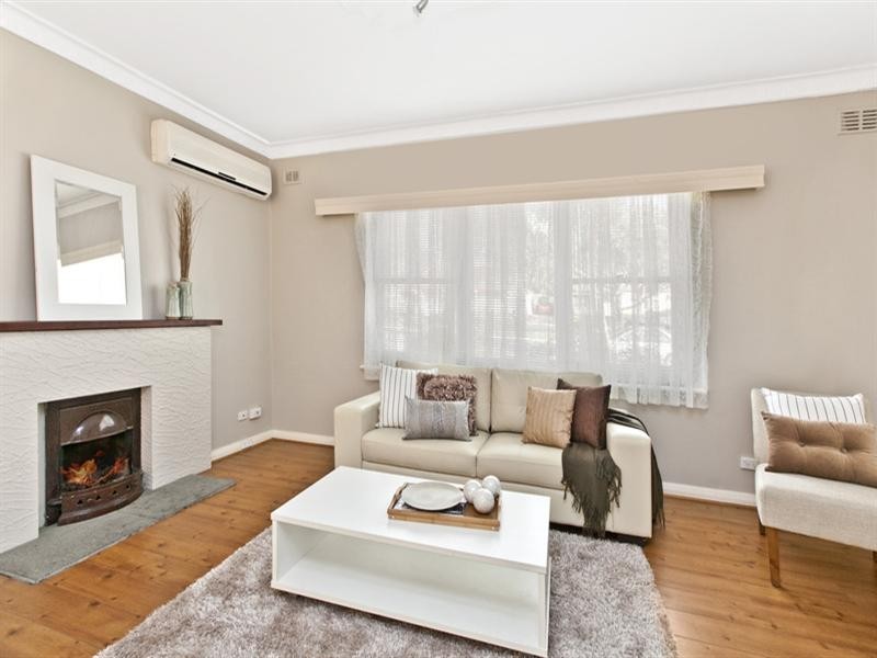 12 Walton Avenue, Clearview SA 5085