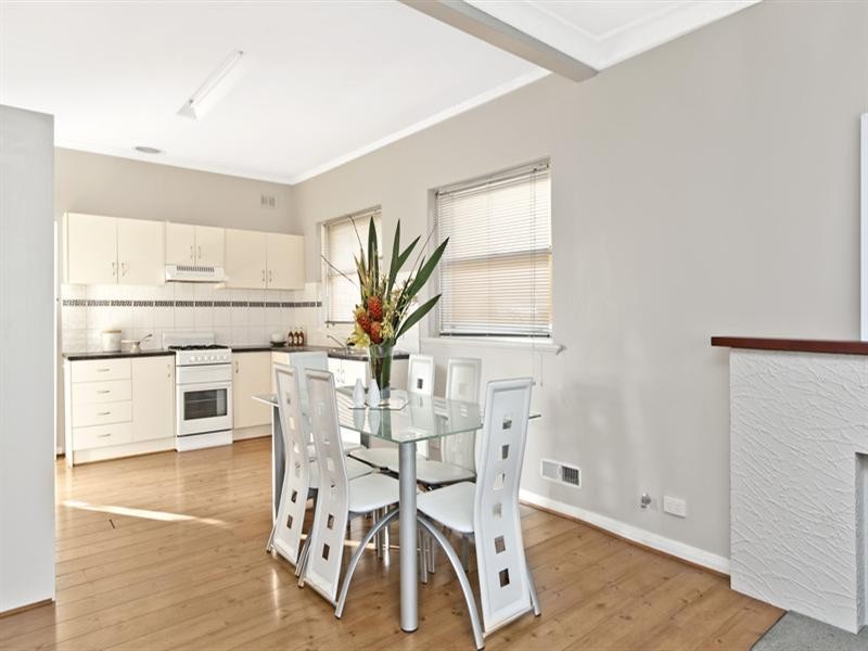 12 Walton Avenue, Clearview SA 5085