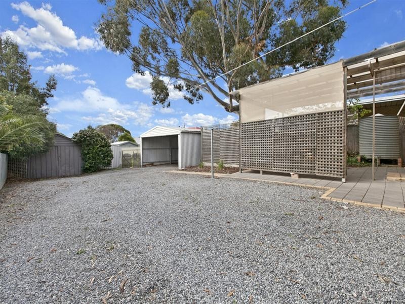 12 Walton Avenue, Clearview SA 5085