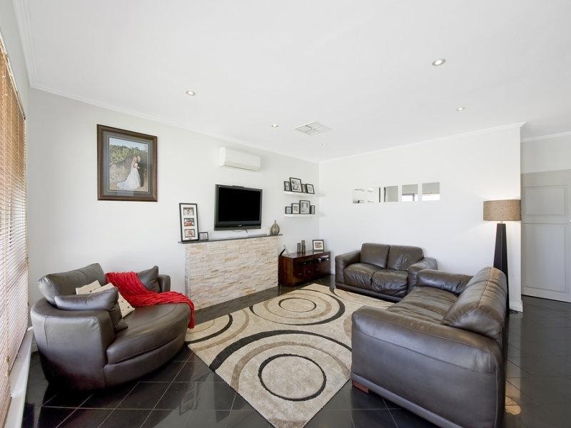 26 Whiting Road, St Agnes SA 5097