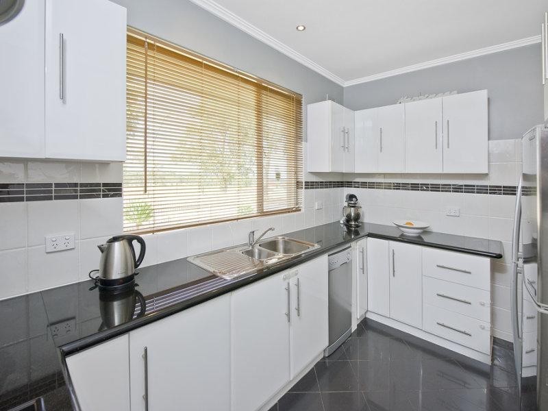 26 Whiting Road, St Agnes SA 5097