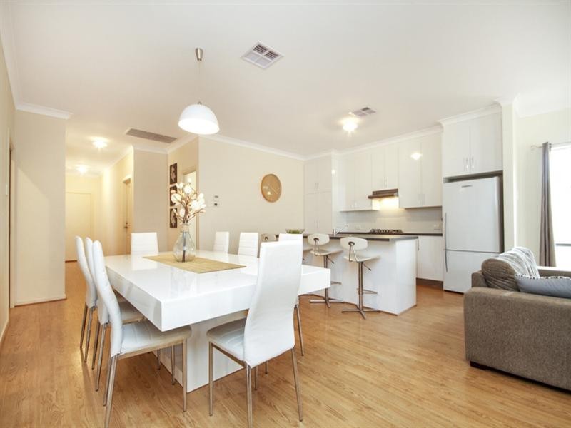 8 Lambert Avenue, Holden Hill SA 5088