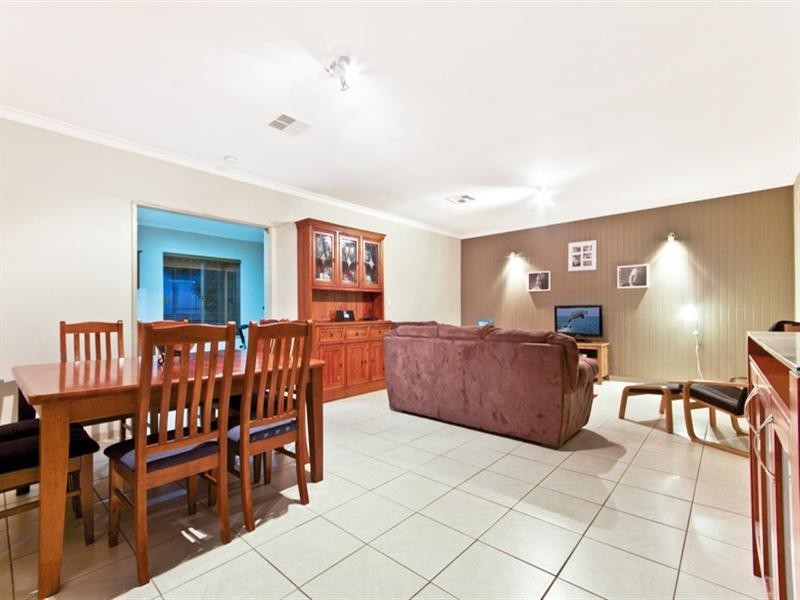 10 Klopper Street, Redwood Park SA 5097