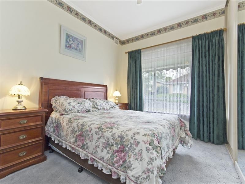 31 Padbury Road, Gilles Plains SA 5086