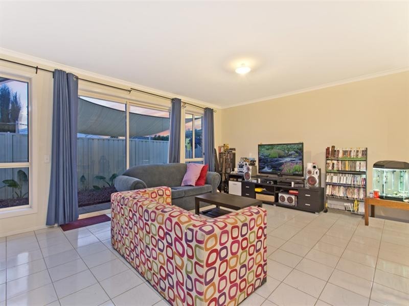 38 Castle Drive, Burton SA 5110