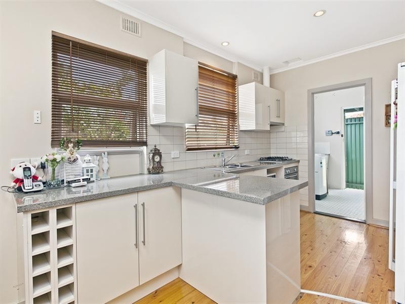 38 Knightsbridge Avenue, Valley View SA 5093