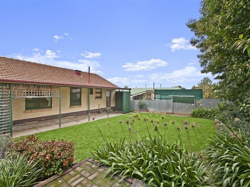 38 Knightsbridge Avenue, Valley View SA 5093