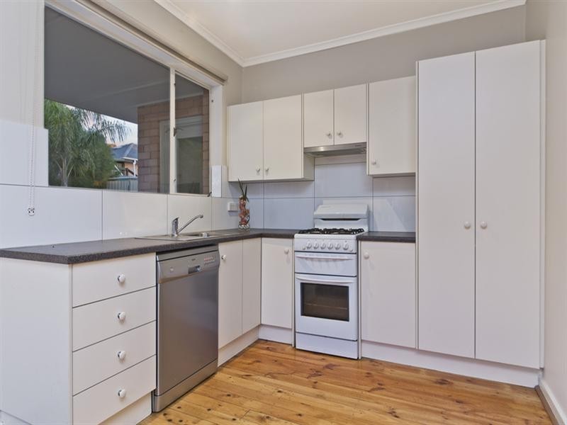 8 Sleep Road, Para Hills SA 5096