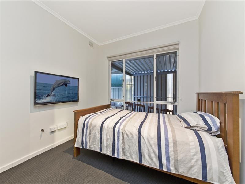 8 Sleep Road, Para Hills SA 5096