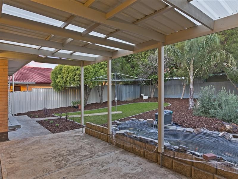 8 Sleep Road, Para Hills SA 5096