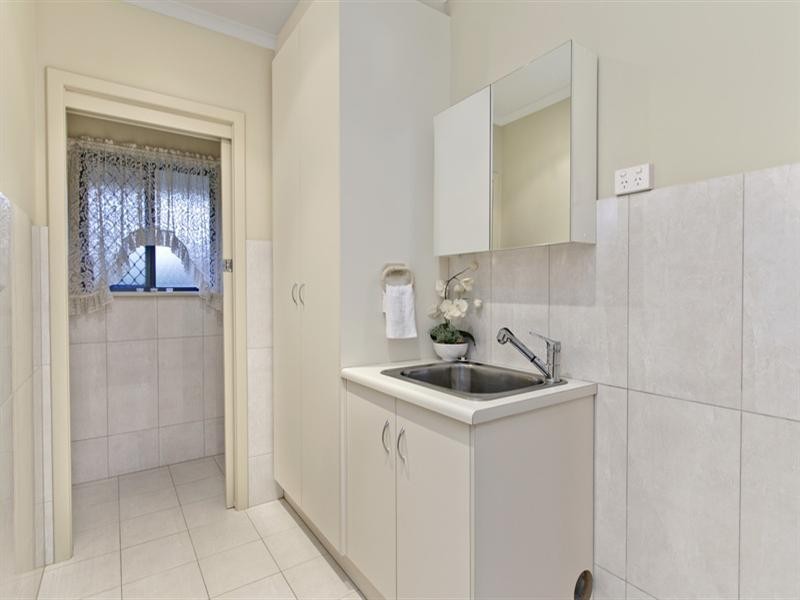 17 Karri Drive, Dernancourt SA 5075