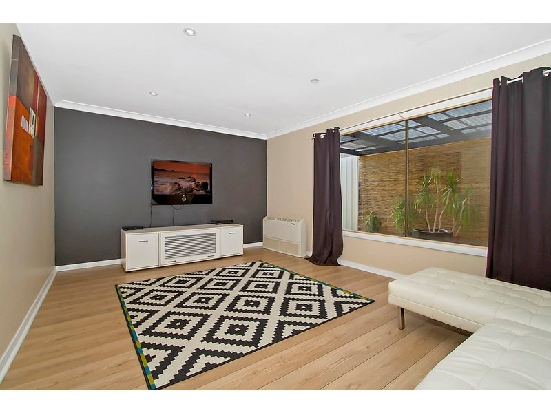 18 Maves Road, Para Hills SA 5096