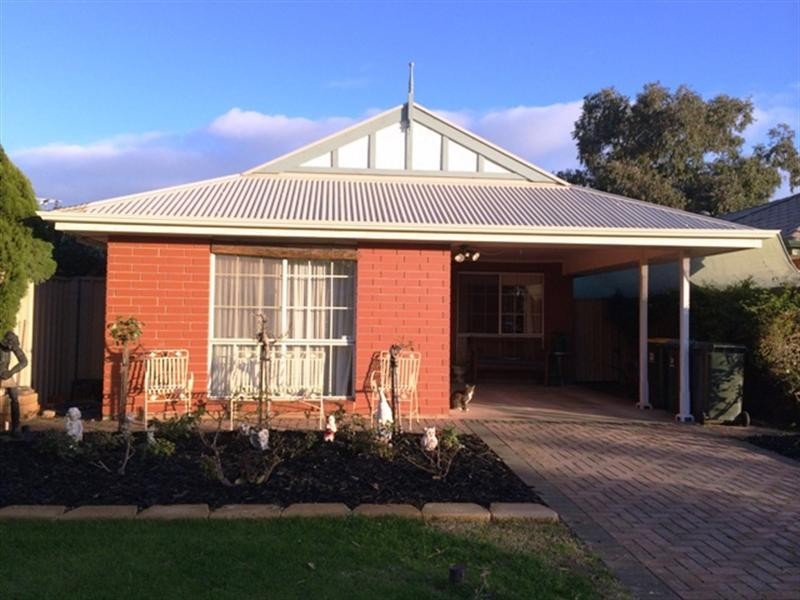 18 Burchmore Court, Blair Athol SA 5084