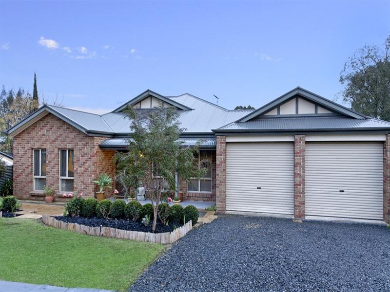 6 Gosling Court, Williamstown SA 5351