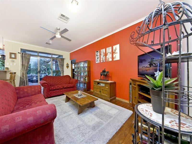 6 Gosling Court, Williamstown SA 5351