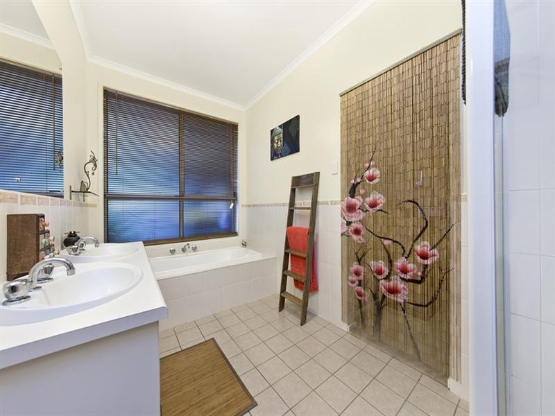 6 Gosling Court, Williamstown SA 5351