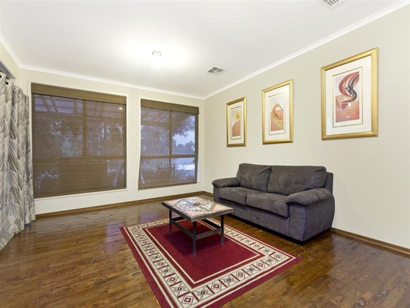 6 Gosling Court, Williamstown SA 5351