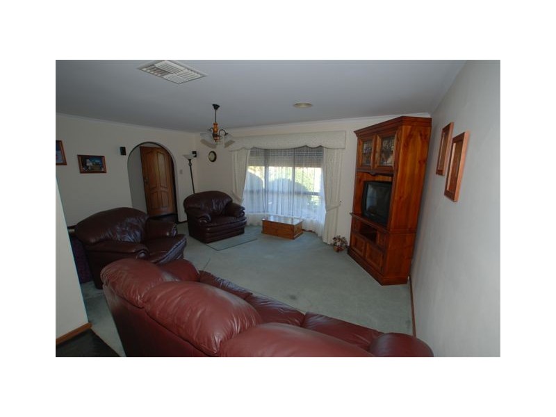 16 Oberon Court, Hillbank SA 5112