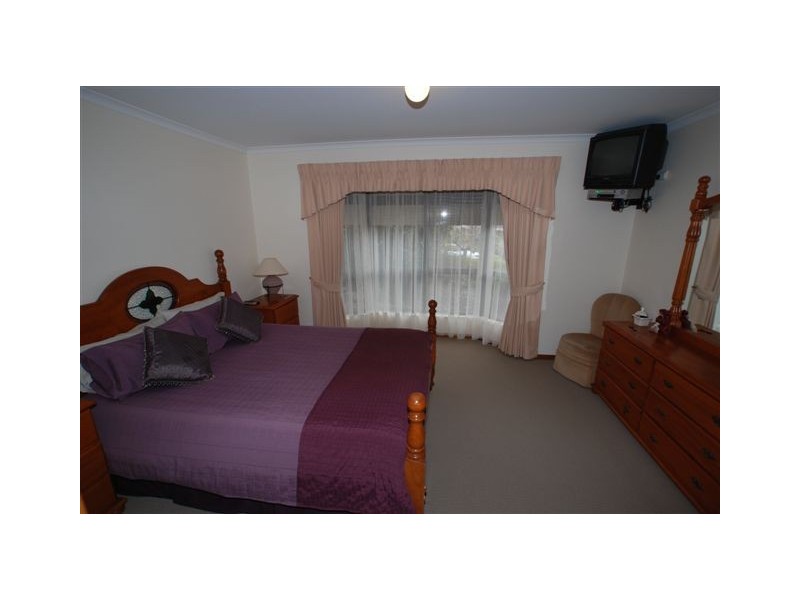 16 Oberon Court, Hillbank SA 5112