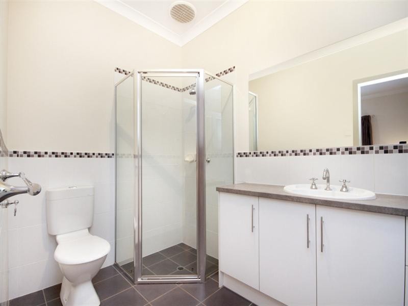 8 Lambert Avenue, Holden Hill SA 5088