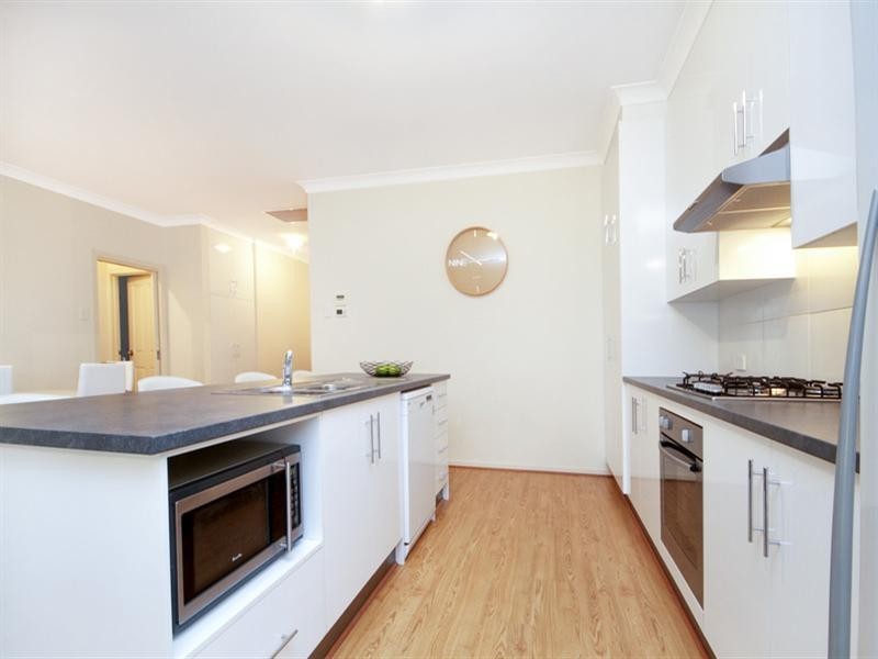 8 Lambert Avenue, Holden Hill SA 5088