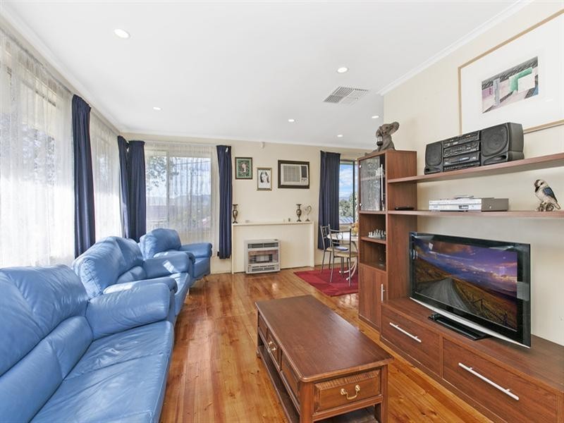 6 St Albans Avenue, Valley View SA 5093