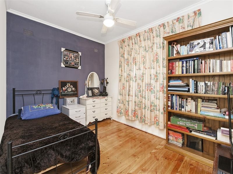6 St Albans Avenue, Valley View SA 5093