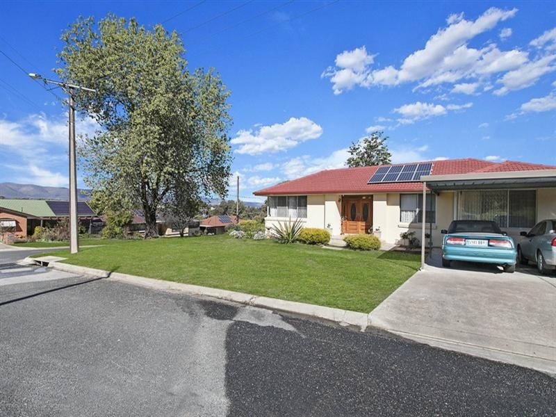 6 St Albans Avenue, Valley View SA 5093