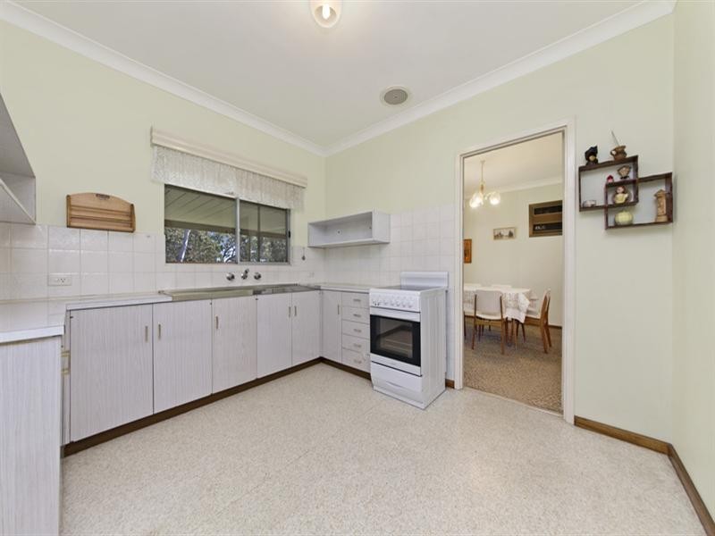 4 Vizma Court, Banksia Park SA 5091