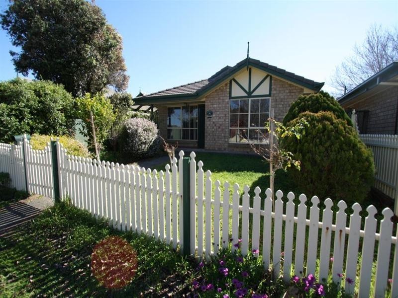 11/6-8 Hampton Court, Wynn Vale SA 5127