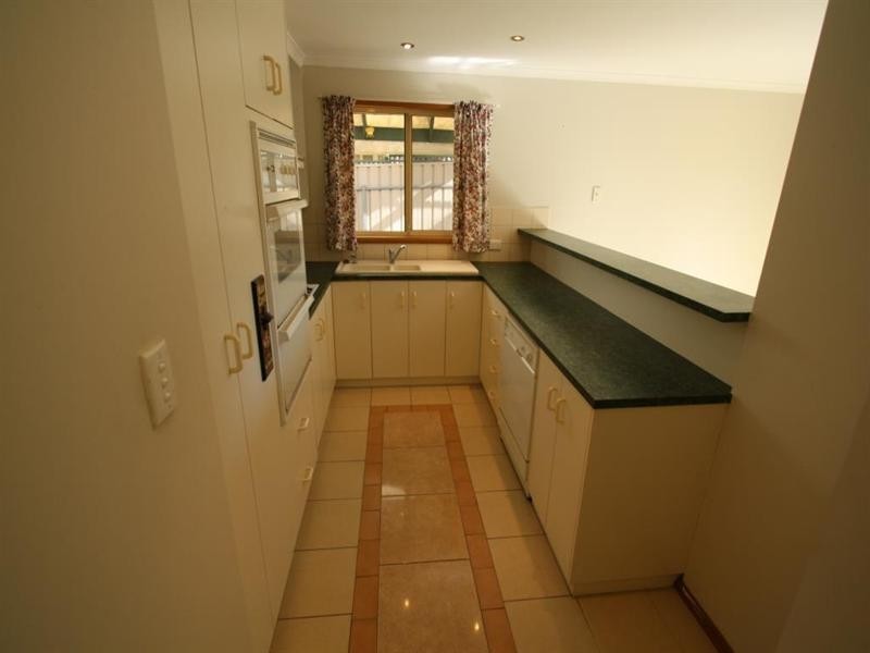 11/6-8 Hampton Court, Wynn Vale SA 5127