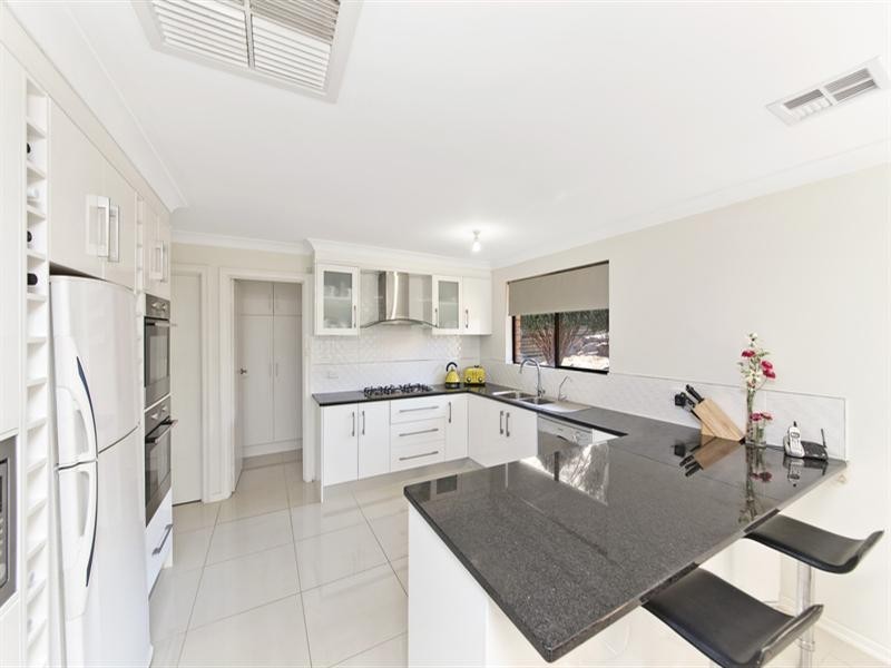 50 Flinders Drive, Valley View SA 5093