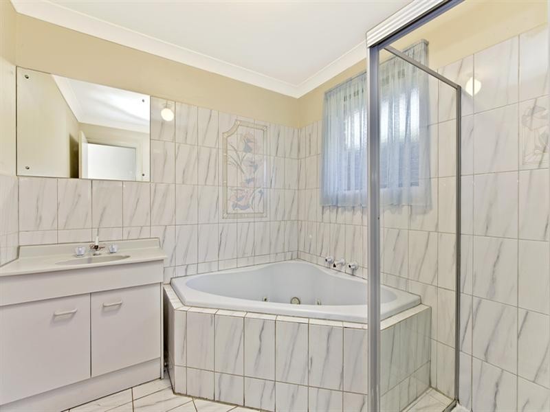 50 Flinders Drive, Valley View SA 5093