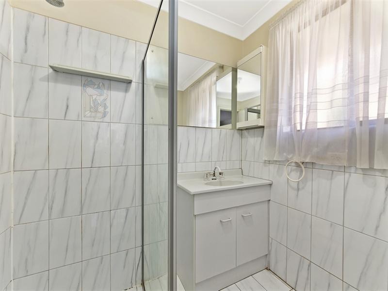 50 Flinders Drive, Valley View SA 5093