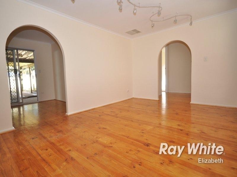 6 Earl Avenue, Salisbury East SA 5109