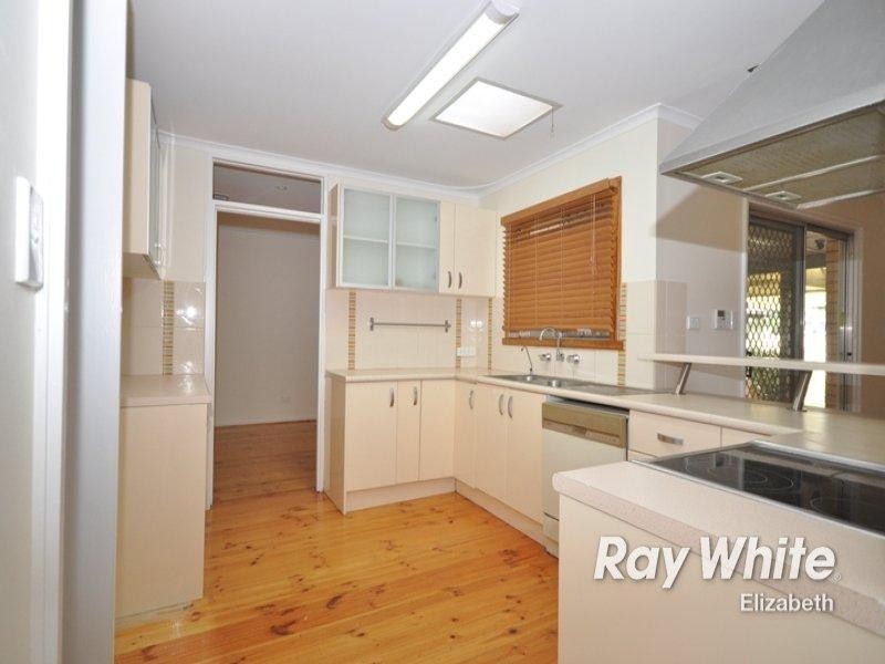 6 Earl Avenue, Salisbury East SA 5109