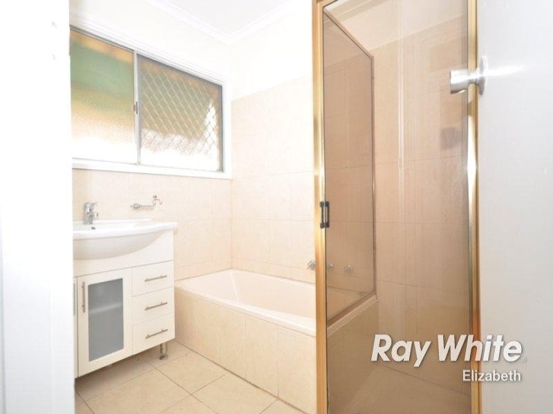 6 Earl Avenue, Salisbury East SA 5109