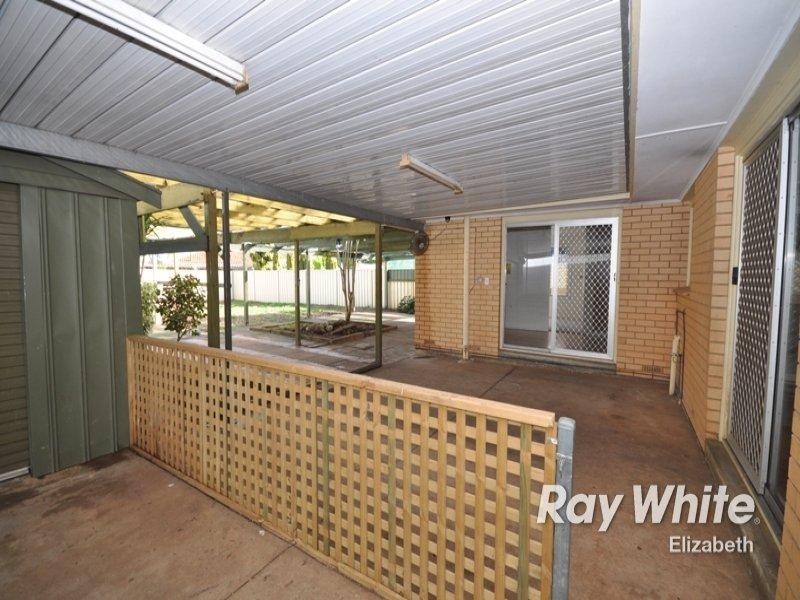 6 Earl Avenue, Salisbury East SA 5109