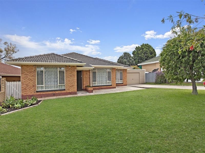 67 Eyre Crescent, Valley View SA 5093
